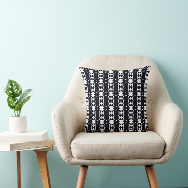 Liti - Colour of the heart Throw Pillow (Chair)