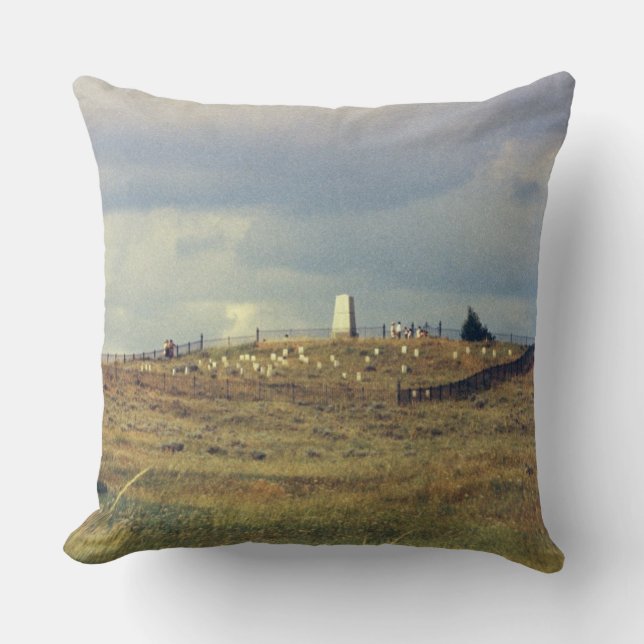 Little Bighorn Battlefield National Monument (phot Throw Pillow (Front)
