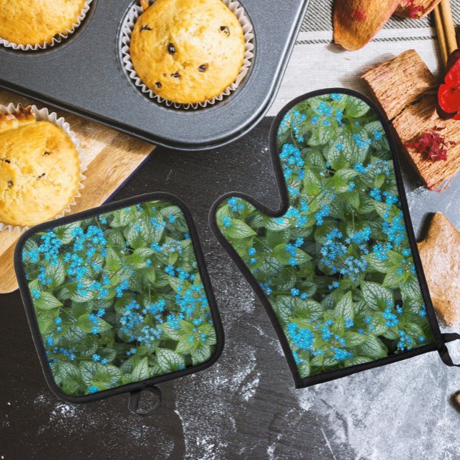 Little Blue Brunnera Flowers Floral Oven Mitt & Pot Holder Set (In Situ Kitchen)