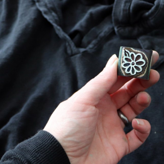 Little Daisy Rubber Stamp (Creator Uploaded)