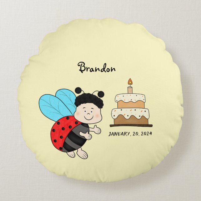 Little ladybug boy with cake round pillow (Front)