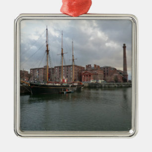 Liverpool's Albert Dock Metal Ornament
