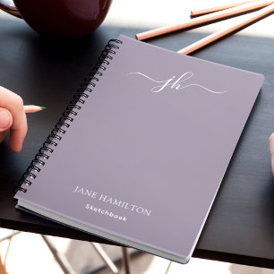 Livre de croquis Lilac Monogram avec nom