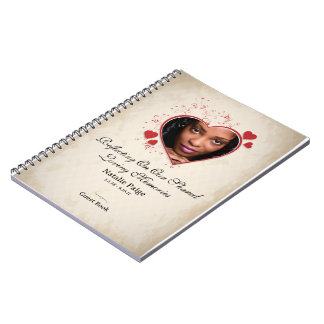 Livre d'invité commémoratif sur le thème du coeur 