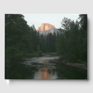 Livre D'or Coucher de soleil à moitié dôme dans le parc natio