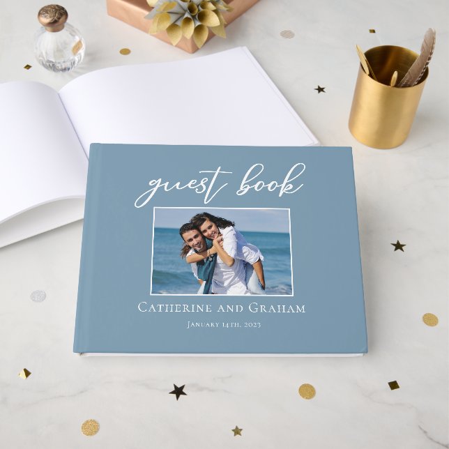 Livre D'or Dusty Blue Coastal Mariage Couple Photo (Recto ouvert)