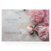 Pies roses sur dentelle