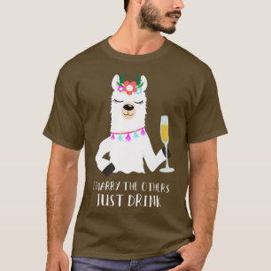 Llama Bride Wedding Champagne Party Gift  T-Shirt
