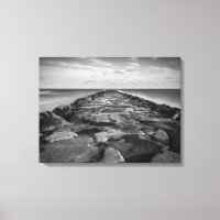 L'Océan Noir contre la toile Jetty