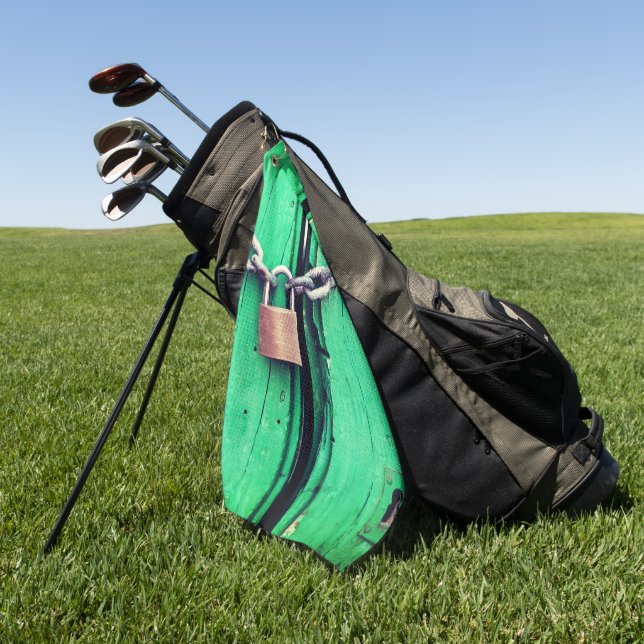 Lock and Chain Golf Towel (Green)