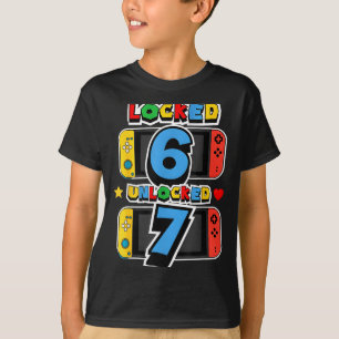 Locked 6 unlocked 7 7th birthday video game 7 year T-Shirt