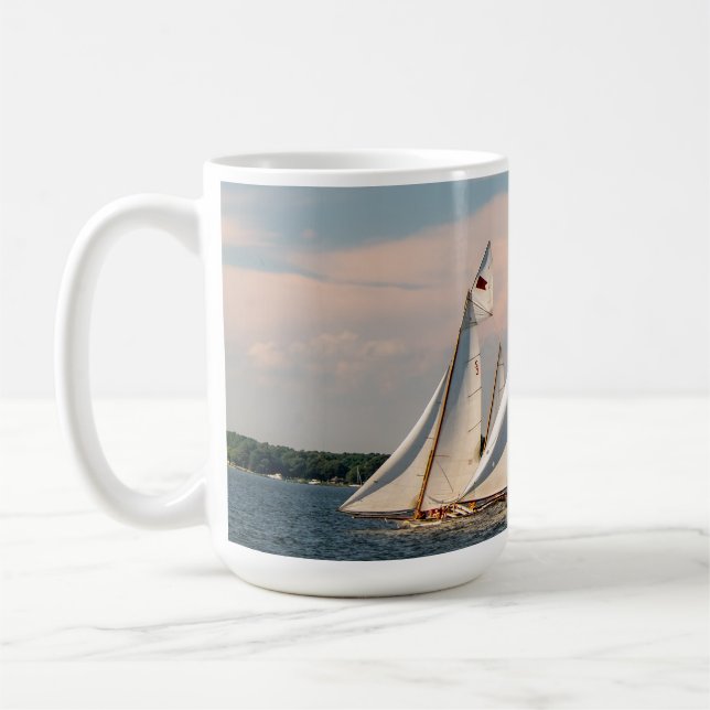 Log Canoe Race Mug (Gauche)