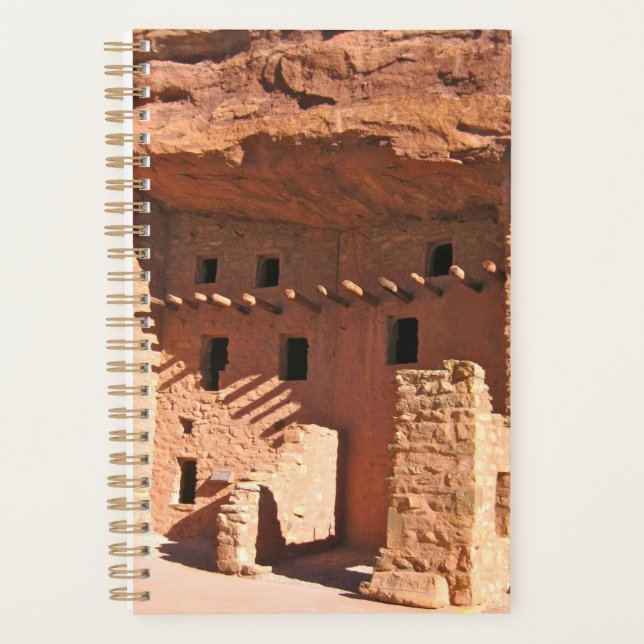 Logements Manitou Cliff (Devant)