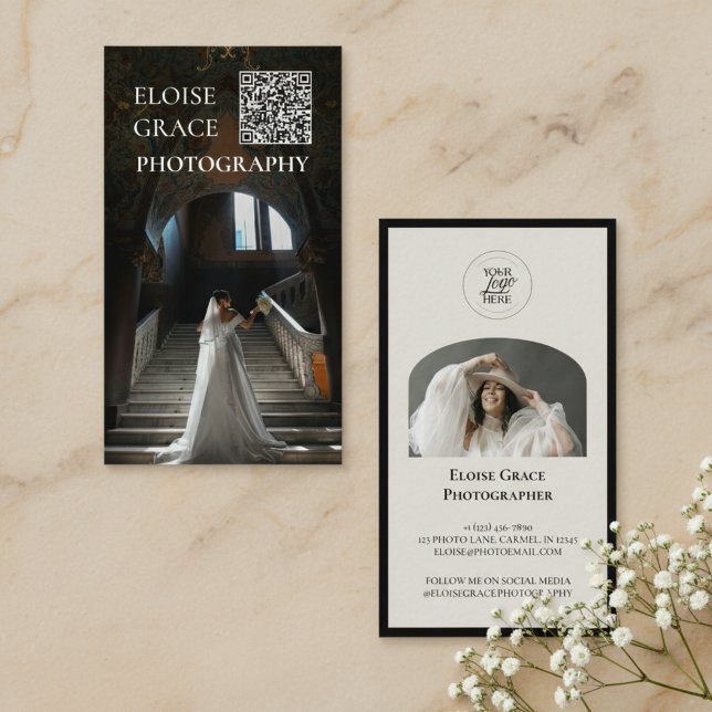 Logo de code QR de carte de visite photo éditorial (Market your photography business in style with this editorial business card!)