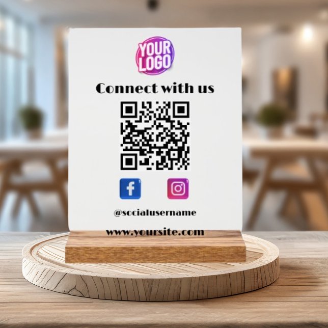 Logo d'entreprise avec QR Code et Social Media Bla (Créateur téléchargé)