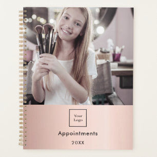 Logo photo d'entreprise rose maquillage d'or 2025