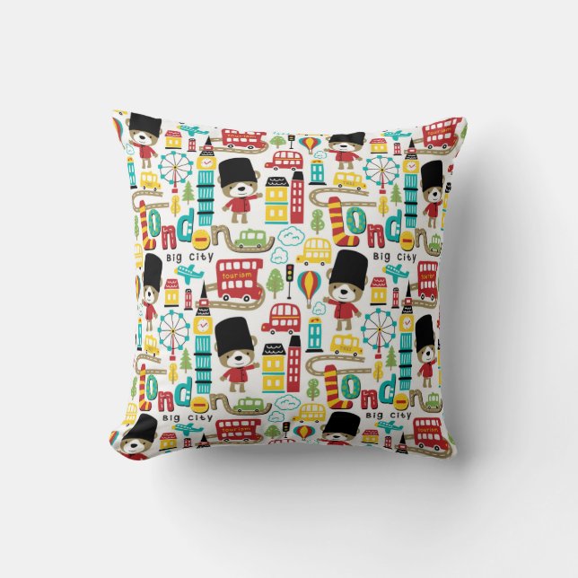 London Big City And Bear Guard Pattern Throw Pillow (Front)
