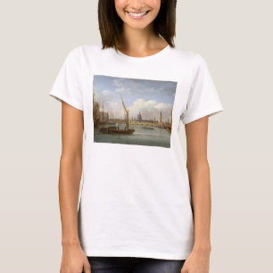 London Bridge, with St. Paul's Cathedral in the Di T-Shirt