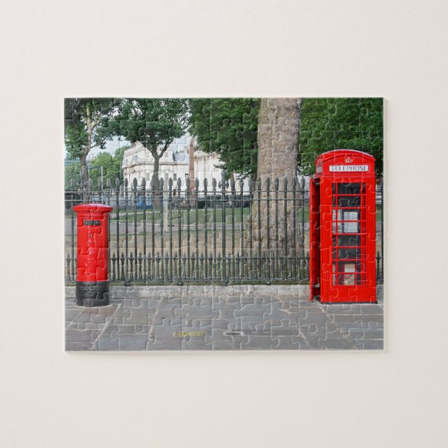 London phone booth & postbox jigsaw puzzle (Horizontal)