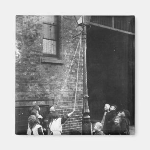 London Slums, c.1900 Magnet