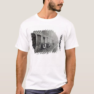 London Slums, c.1900 T-Shirt