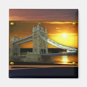 London's Tower Bridge Magnet
