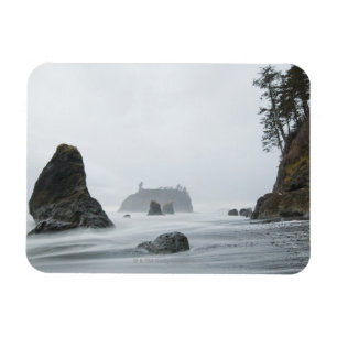 Long exposure of wave motion at Ruby Beach, Magnet