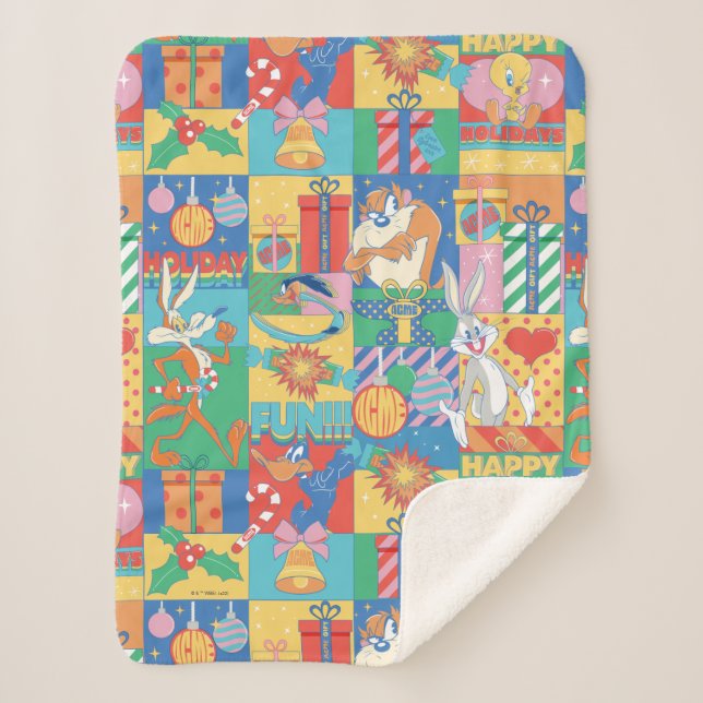 LOONEY TUNES™ | Happy Holidays Christmas Pattern Sherpa Blanket (Front)