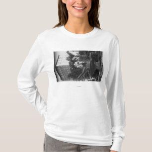 Los Angeles, CA View of Perishing Square T-Shirt