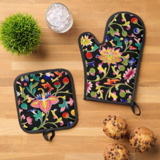 Lotus Flowers and Vine Oven Mitt & Pot Holder Set