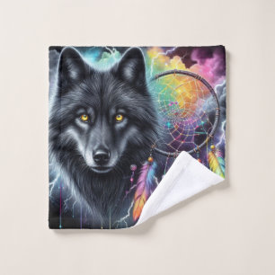 Loup noir avec un catcheur de rêves