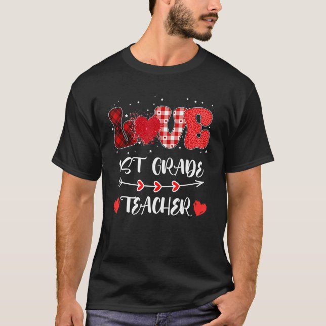 Love 1st Grade Teacher Heart Leopard Buffalo Plaid T-Shirt (Front)