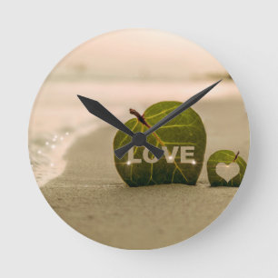 Love Coast Loving Round Clock