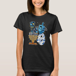 LOVE Cute Hanukkah Decorations Dreidel Menorah Cha T-Shirt