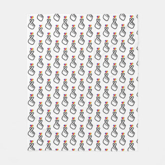 LOVE DESIGN FLEECE BLANKET