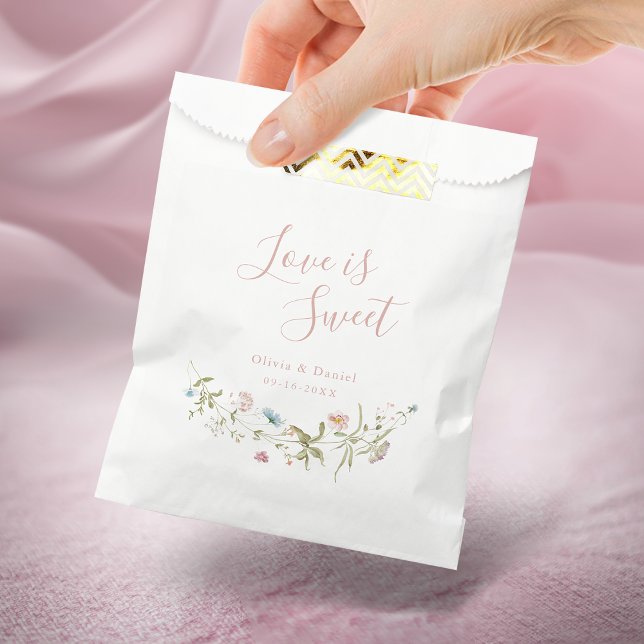 Love is sweet Elegant Wildflower Rustic Boho  Favour Bag (Love is sweet Elegant Wildflower Rustic Boho Favor Bag)