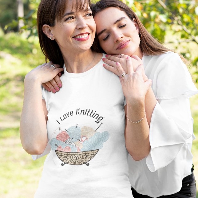 Love Knitting Yarn Bowl T-Shirt (Creator Uploaded)