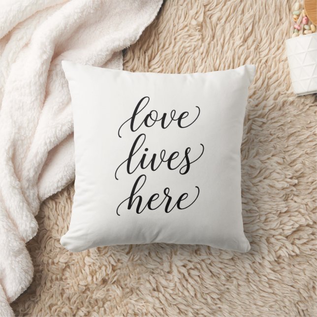 Love Lives Here Script Throw Pillow  (Blanket)