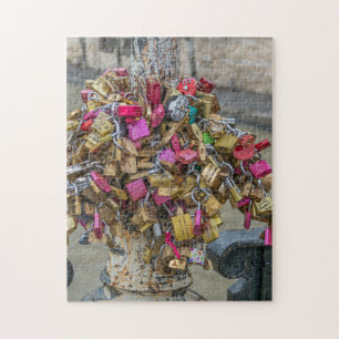 Love locks puzzle