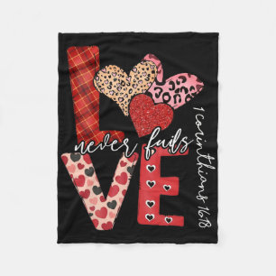 Love Never Fails, Christian Women Valentine's Day Fleece Blanket