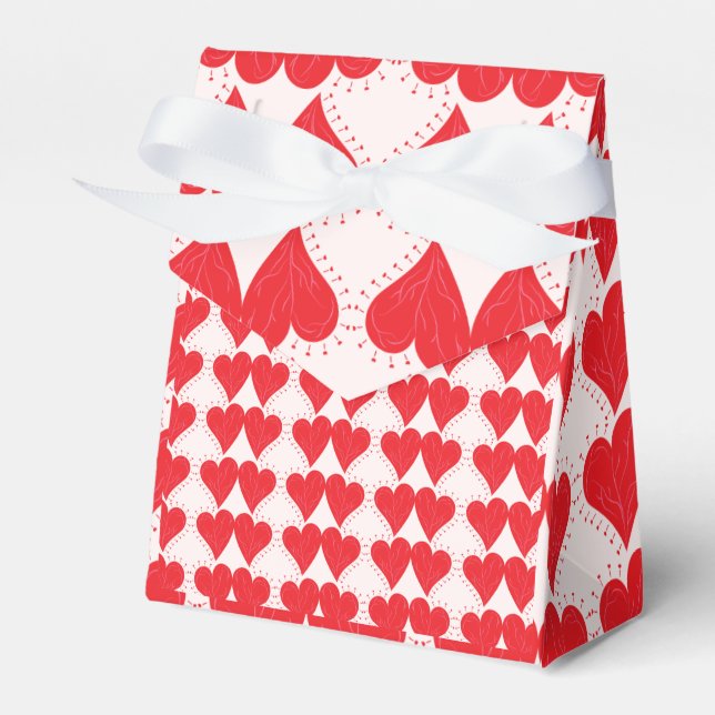 Love Shaped Heart Pattern Favor Box (Front Side)