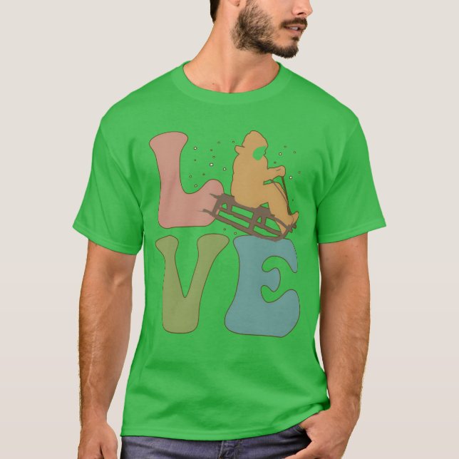 LOVE Sledding Sled retro T-Shirt (Front)