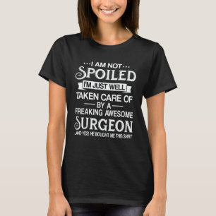 Love Surgeon Wife Girlfriend Surgeon Expert Doctor T-Shirt