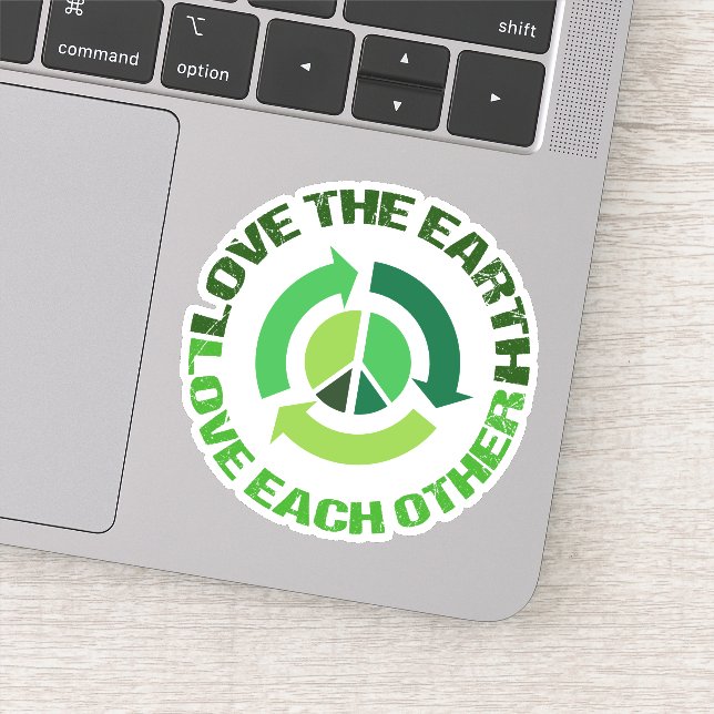 Love The Earth Green Environmental Activist Laptop (Detail)