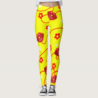 Lovely kisses all over design leggings