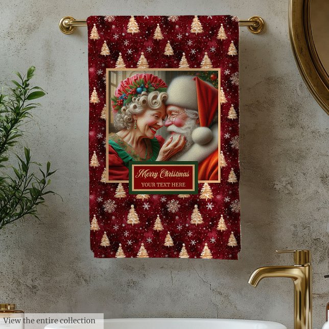 Lovely Mr. and Mrs. Claus Red Gold Bath Towel (Lovely Mr. and Mrs. Claus Red Gold Bath Towel)