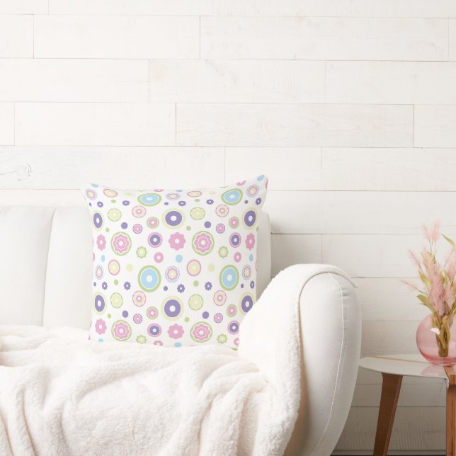 Lovely pastel-coloured circle pattern. throw pillow (Couch)