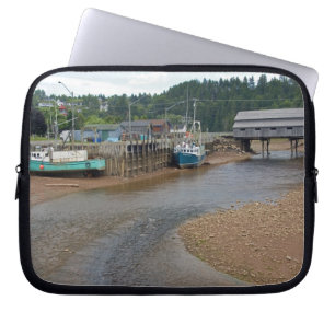 Low tide at the Bay of Fundy at St. Martins, New Laptop Sleeve