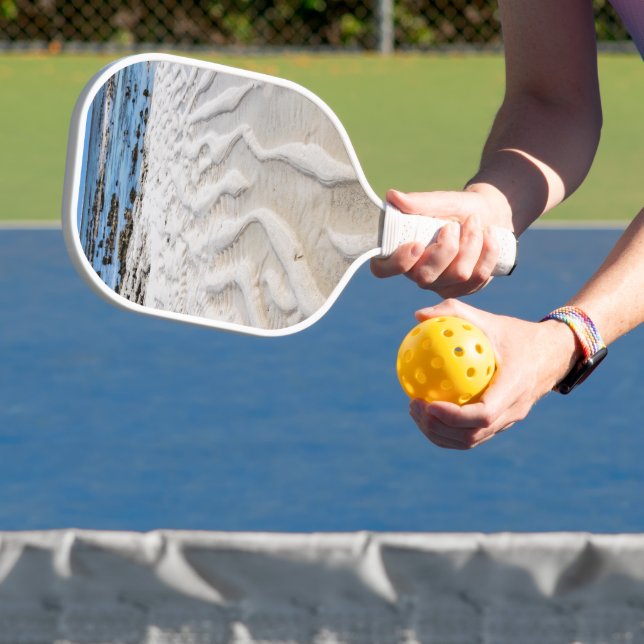Low tide pickleball paddle (Insitu)