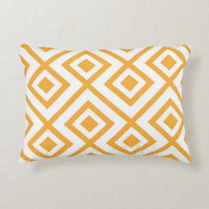 Lozenge shaped geometric pattern accent pillow